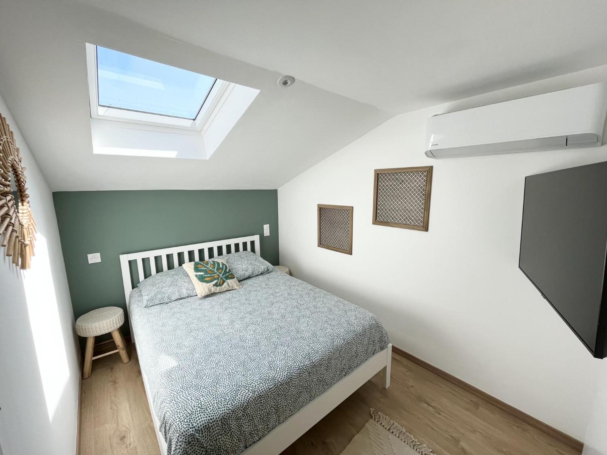 Duplex Centre Ville - 50M De La Plage - Clim - Garage - Netflix Le Grau-du-Roi Quarto foto